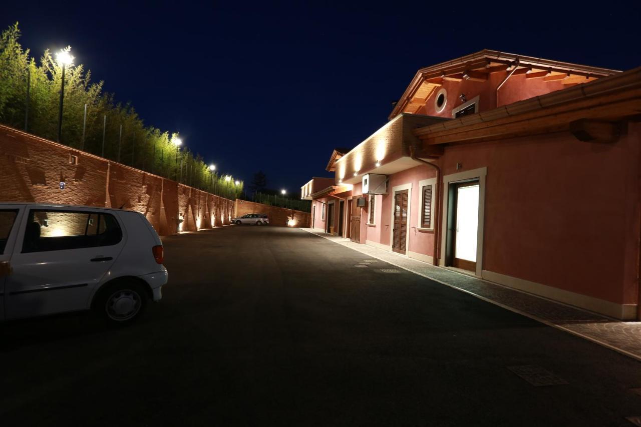 Agriturismo Ciociaro " Il Colle " Hotel Ristorante チェプラーノ エクステリア 写真