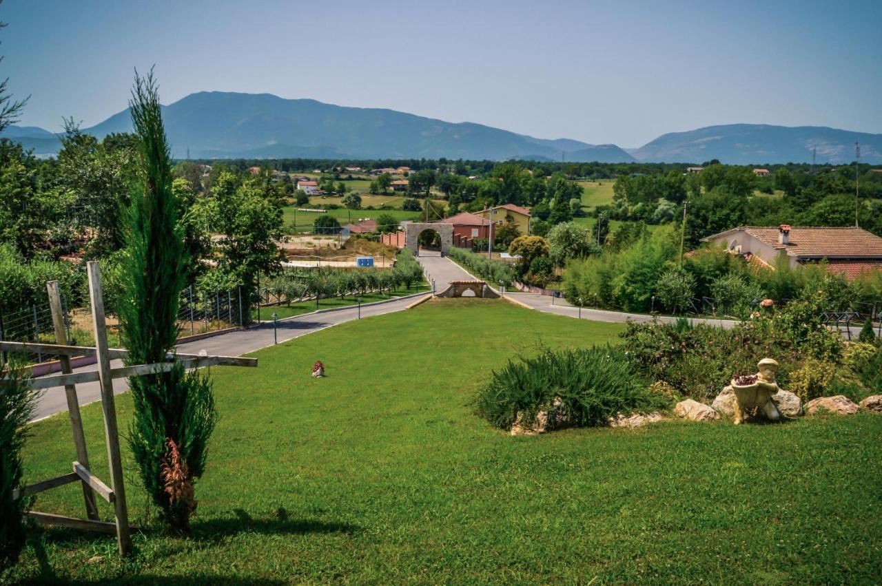 Agriturismo Ciociaro " Il Colle " Hotel Ristorante チェプラーノ エクステリア 写真