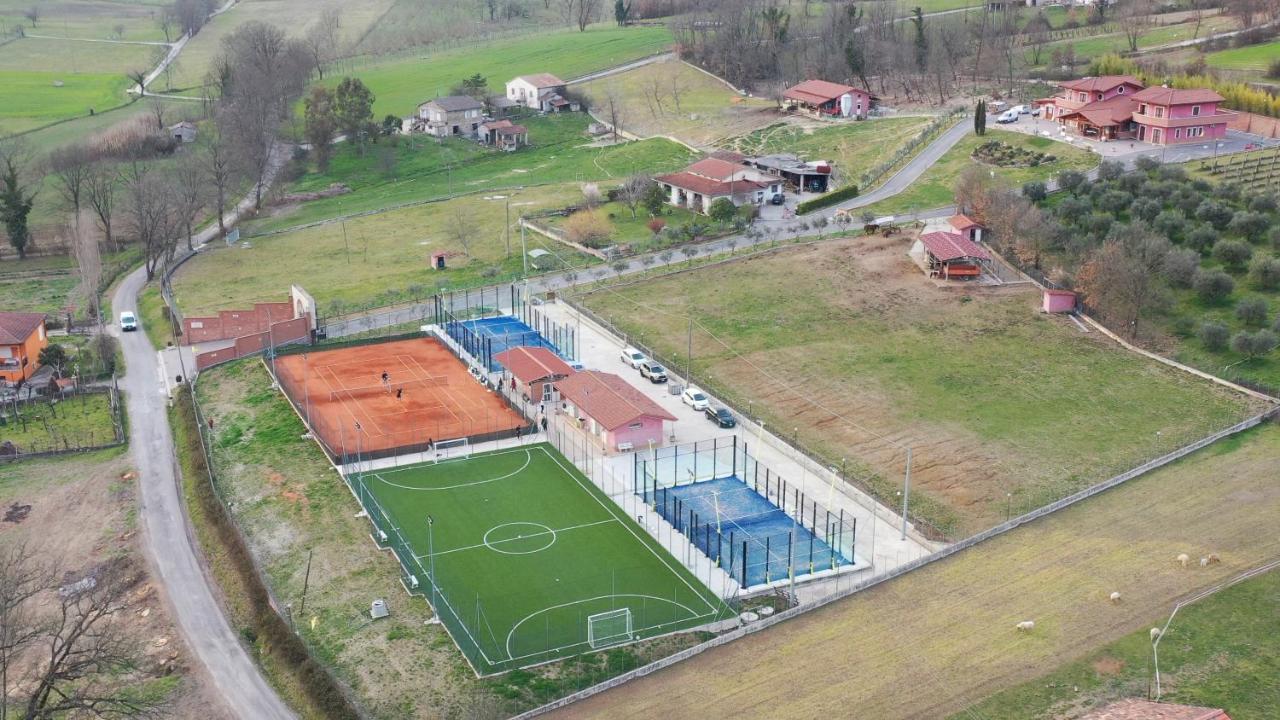 Agriturismo Ciociaro " Il Colle " Hotel Ristorante チェプラーノ エクステリア 写真