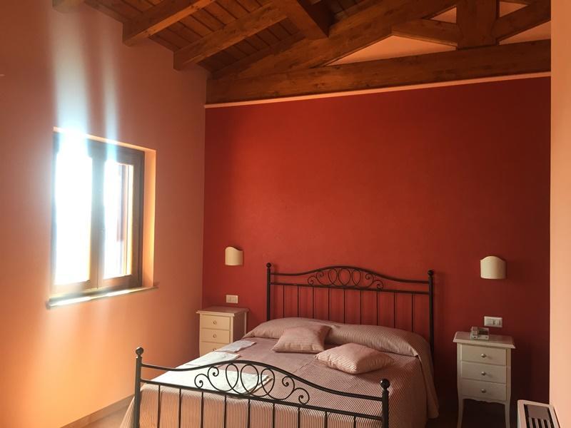 Agriturismo Ciociaro " Il Colle " Hotel Ristorante チェプラーノ エクステリア 写真