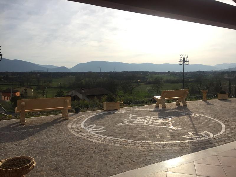 Agriturismo Ciociaro " Il Colle " Hotel Ristorante チェプラーノ エクステリア 写真